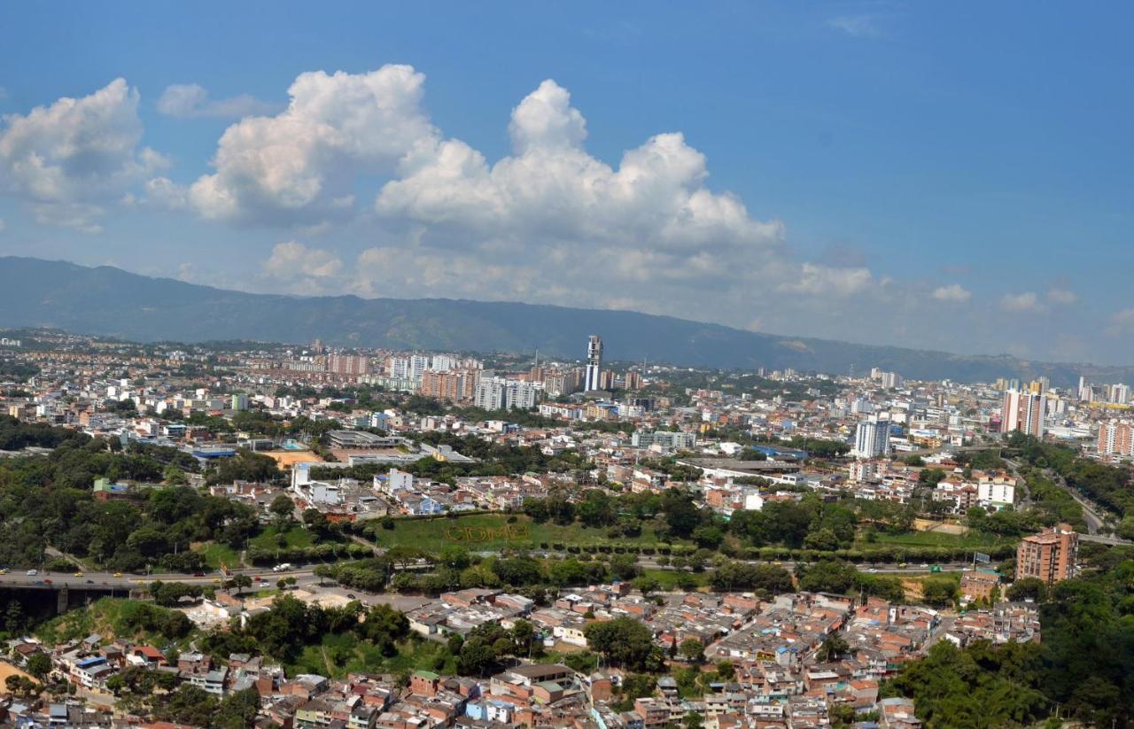 Holiday Inn Bucaramanga Cacique, An Ihg Hotel Exterior photo