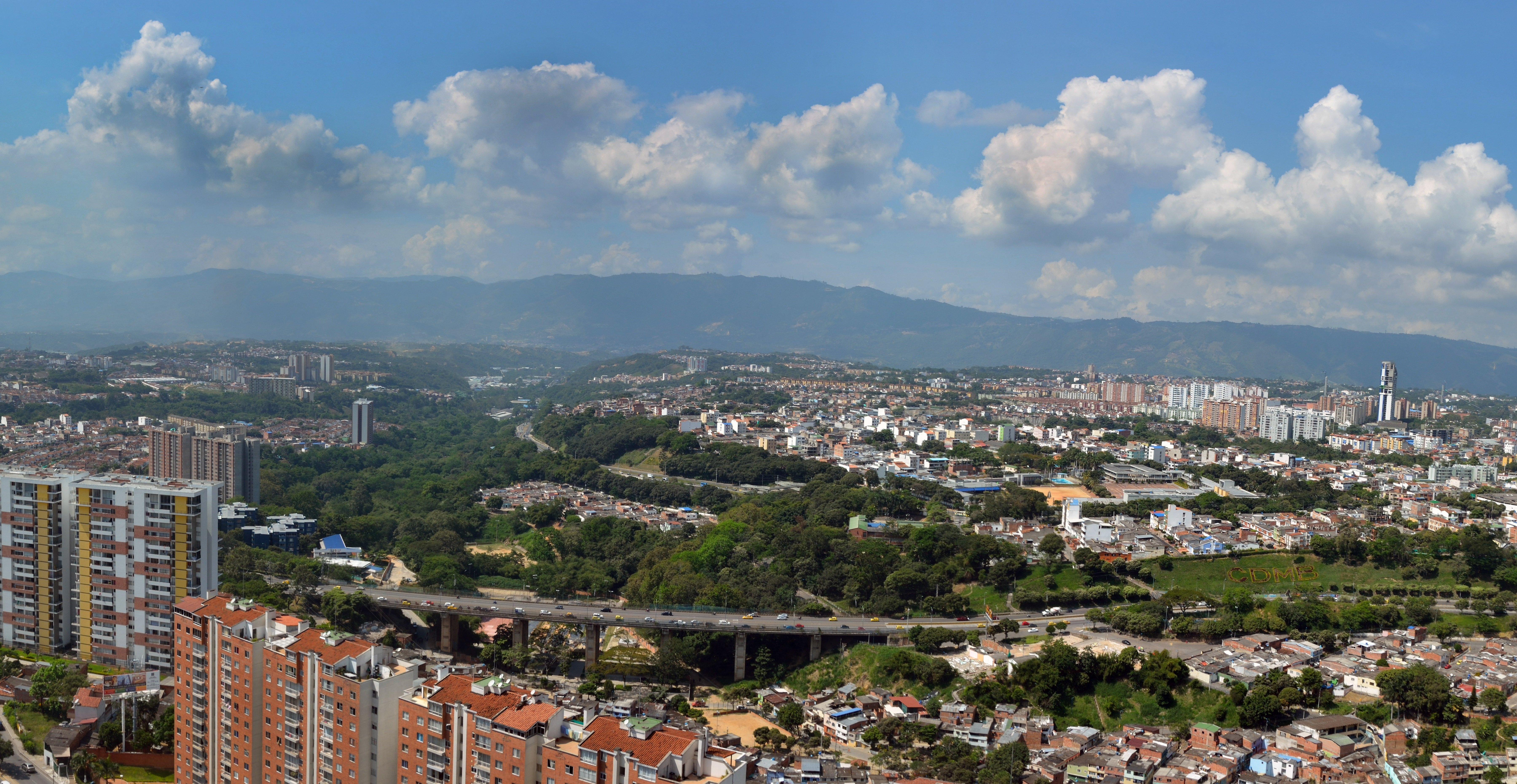 Holiday Inn Bucaramanga Cacique, An Ihg Hotel Exterior photo